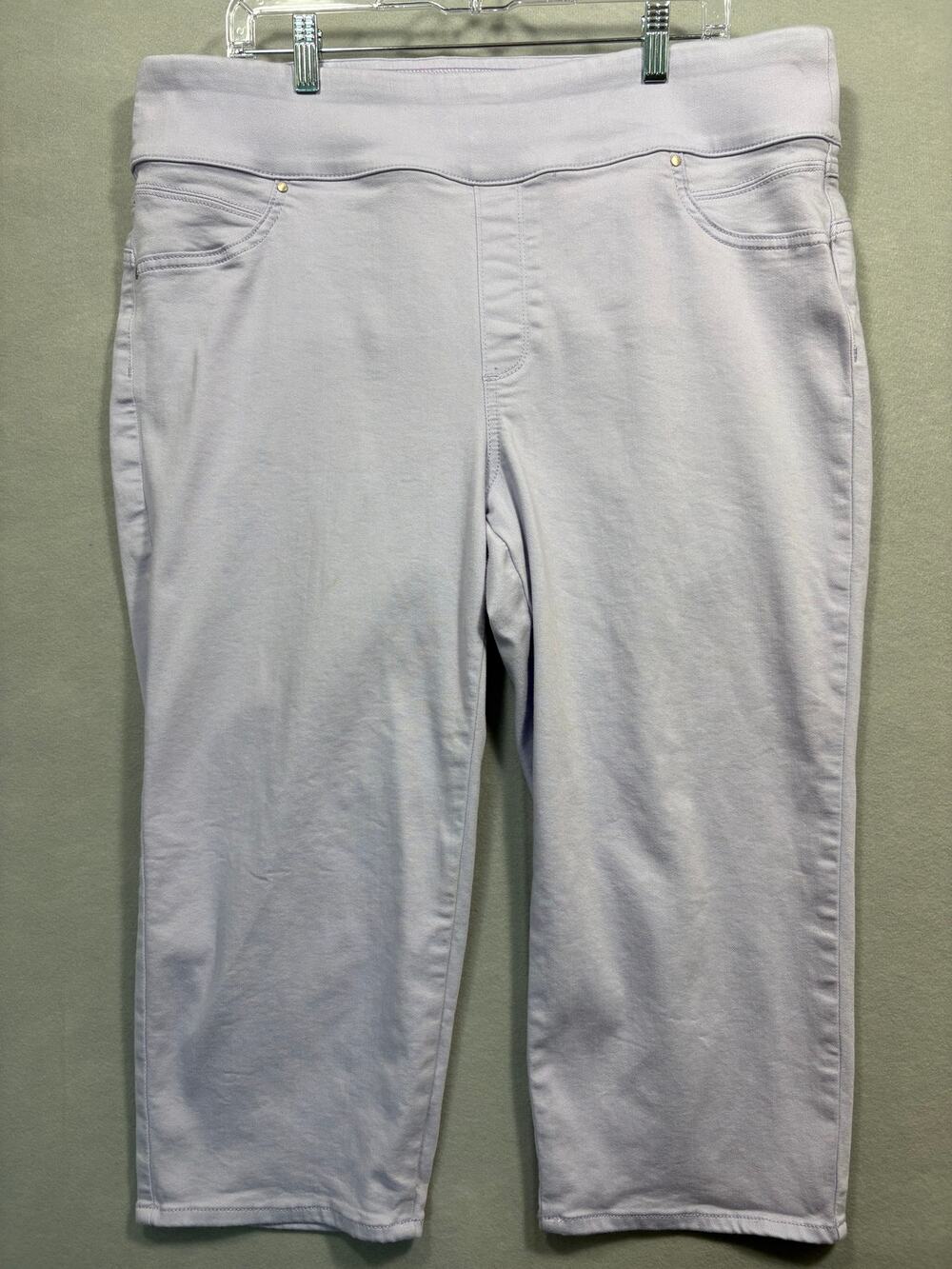 Chico's Perfect Stretch Pull-On Capri Jeggings Lavendar Size 3